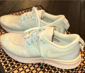 Nike Women’s Running Shoes thumbnail 2