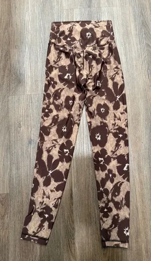 OFFLINE by Aerie Real Me High Rise 7/8 Leggings Brown Floral Print‎ Small thumbnail 1