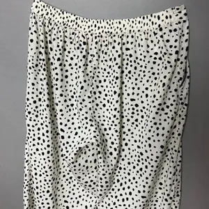 Isaac Mizrahi‎ Pajamas Dots Cruella De Vil Halloween Costume Dalmatian Spots Med thumbnail 11