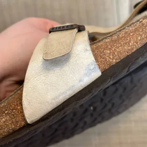 Birkenstock Gizeh in Light Gold Size 38 (US Size 7-7.5) thumbnail 5