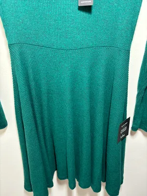 Green Long Sleeve Skater Dress Size Small thumbnail 4