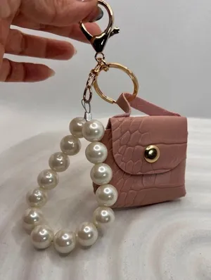 NWT Mini Purse Keychain Pink Faux Leather with Pearl Handle, Coin‎ Holder thumbnail 1