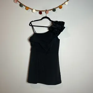 Ieena for Mac Duggal black Ruffle One-Shoulder Dress thumbnail 2