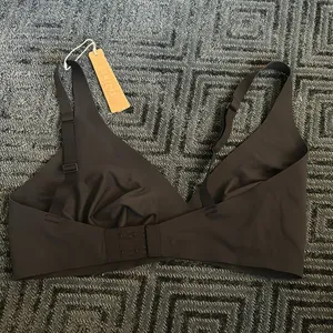 Skims Medium NAKED PLUNGE BRA onyx NWT M-DD NO PADS thumbnail 3