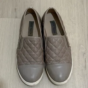 Steve Madden Zaander Quilted Brown Slip-On Sneakers thumbnail 2
