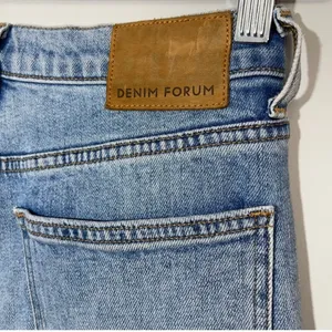 Aritzia Denim Forum The Bailey High Rise Boot 90s High Rise Bootcut Jeans 28 thumbnail 9