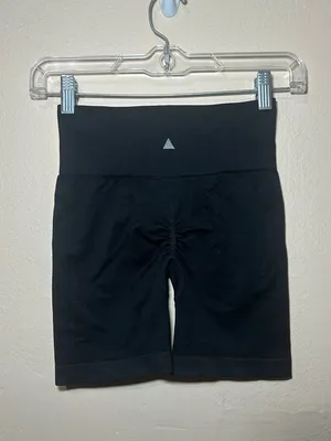 Vitality Balance Athletica Seamless Shorts thumbnail 2