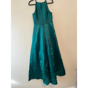 Lulu’s Broadway Show Emerald Green High-Low Gown Size M thumbnail 9