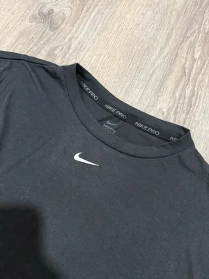 Nike cropped tee shirt  thumbnail 4