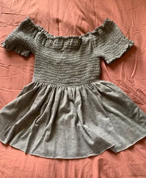 Boutique Gray Top thumbnail 1