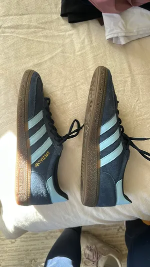 Adidas Shoes thumbnail 4