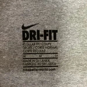Nike Dri Fit Gray Scoop Neck Sleeveless Racerback Workout Tank Top Size M thumbnail 3
