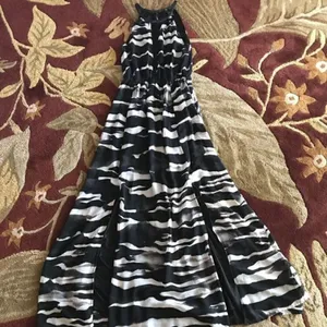 *30off3*‎ NWOT. H&M zebra print maxi dress. thumbnail 3