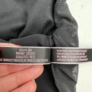 Victoria's Secret L Large Bralette Wireless Lightly Lined Bra Black Strappy Back thumbnail 8