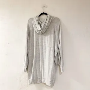 Lululemon Seek Stillness Hoodie in Heathered Core Ultra Light Grey M/L thumbnail 3