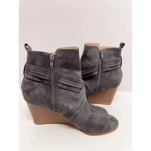 Journee Collection Womens‎ Size 11 Gray Sabeena Booties Wedge Heel Zip thumbnail 6