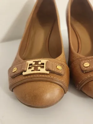 Tory Burch Brown Wedge Shoes with Gold-Tone Accents Size 9.5 Flaw thumbnail 2