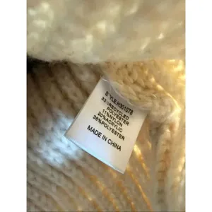 NWOT Herizon Patterned V thumbnail 9