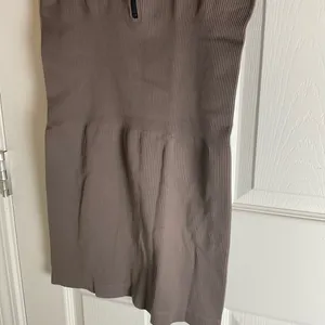 OQQ Seamless Ribbed Quarter-Zip Bodycon Mini Dress - Coffee Brown - Size L thumbnail 4