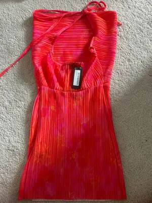 PrettyLittleThing Pink Printed Plisse Cowl Neck Mini Dress size 4 NWT thumbnail 5