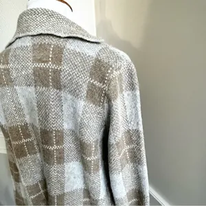 Joseph A Tan and Gray Plaid Sweater Jacket Small thumbnail 8