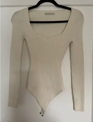 Abercrombie Long Sleeve Ribbed Bodysuit thumbnail 1