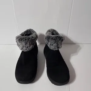 Khombu black suede winter booties women size 8 M thumbnail 3