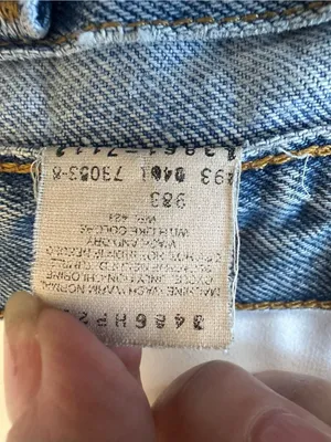 Vintage Levi's 560 Comfort Fit Loose Blue Denim Jeans Straight Leg Y2K 16 thumbnail 3