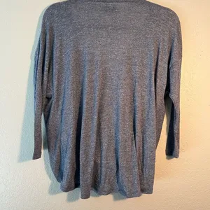 Abercrombie & Fitch Gray Wide V-Neck Sweater with Wrap Design SZ XS Long Sleeve thumbnail 8