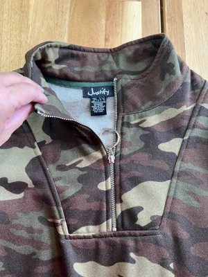Justify Camo Quarter Zip Pullover Sweatshirt Size L Vibes Graphic thumbnail 4