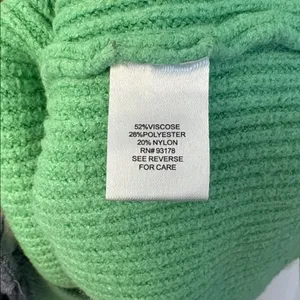 Tahari Green V-Neck Ribbed Sweater Top thumbnail 3