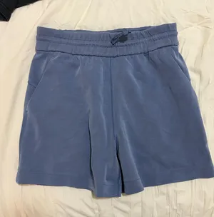 Lululemon Shorts thumbnail 1