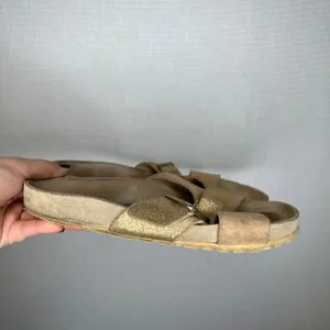 Birkenstock Arizona 9 Metallic Gold Leather Double Strap‎ Buckle Sandals Size 40 thumbnail 3