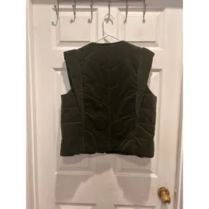 Democracy Womens Large Olive Green Quilted Velvet Puffer Vest Cottage Granola thumbnail 6