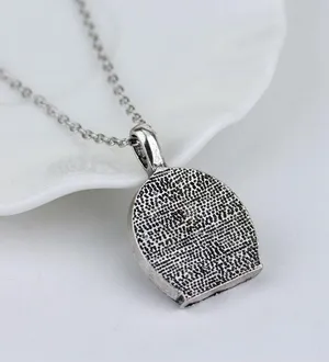 Silver Hobbit Hole, Lord of The Rings Pendant Locket Necklace - Green Door thumbnail 3