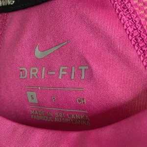 Nike Fuchsia Performance Tee.  Size-Small thumbnail 4