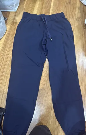 Lululemon Joggers thumbnail 1