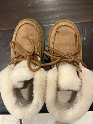 UGG Booties thumbnail 5