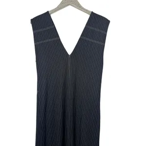 Zara black sleeveless pinstriped with a V-neckline and a button-down front thumbnail 5