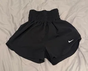 Nike Dri-FIT Shorts Ultra One High-Waisted Lined 3" XS Brief thumbnail 4