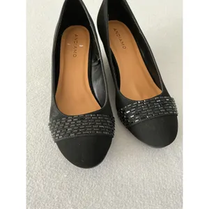 Andiamo Wedge Pumps Size 10 Black‎ Beaded Toe Slip On Shoes thumbnail 3