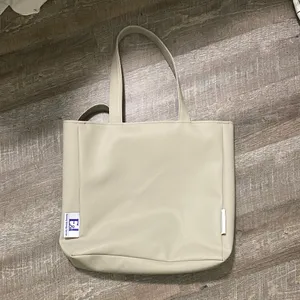 Reversible Cream/Tan Tote Bag Tan thumbnail 4