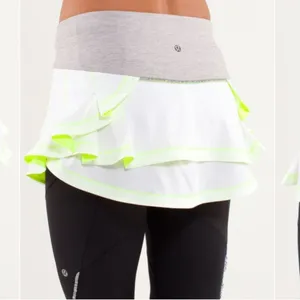Lululemon Presta Skirt White Silver / Ray ruffle workout activewear spring rare thumbnail 1