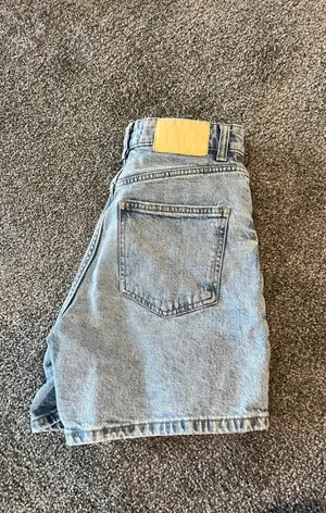 ZARA Denim Shorts thumbnail 2