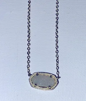 Kendra Scott Elisa Gold pendant necklace with iridescent white stone! thumbnail 2