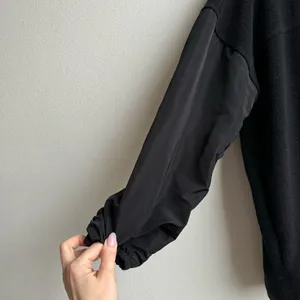 Alo Yoga Black Mixed Media Nylon Oversized Relaxed Hoodie Size Small Gym Travel thumbnail 4