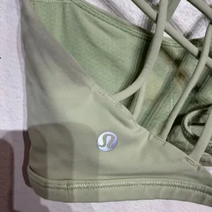 Lululemon Citra Lime Free To Be Serene Sports Bra Sz 8 thumbnail 10