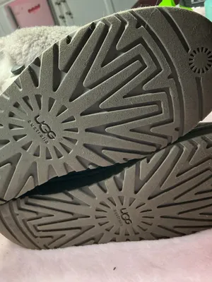 UGG Gray Shearling-Lined Short Winter Boots b95 thumbnail 4
