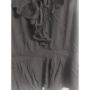 Old Navy Black Off Shoulder Ruffle Top Blouse Womens Medium Tall M thumbnail 2