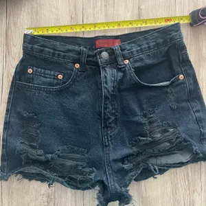 Signature8 Distressed Denim Shorts - Sz Small thumbnail 7
